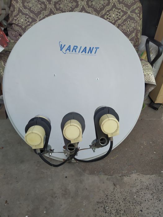 Супутниковий тюнер плюс антена тарілка