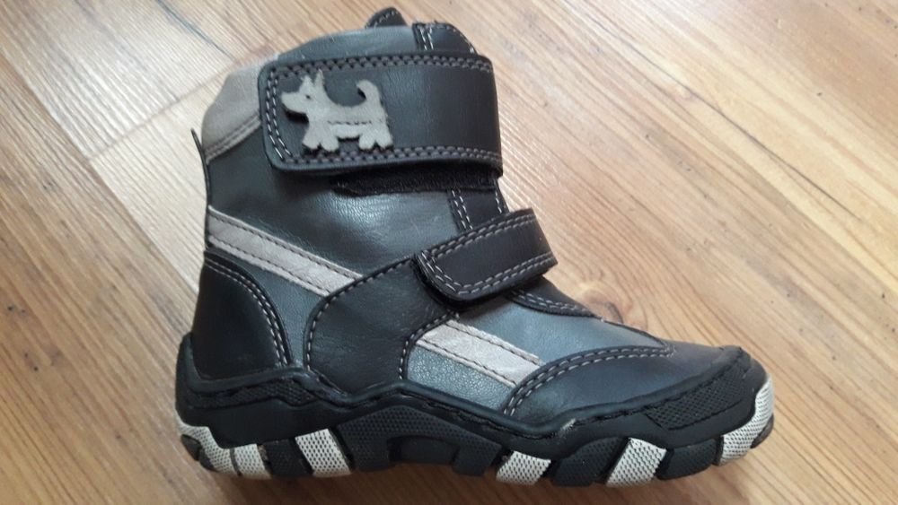 Buty dziecięce r.24