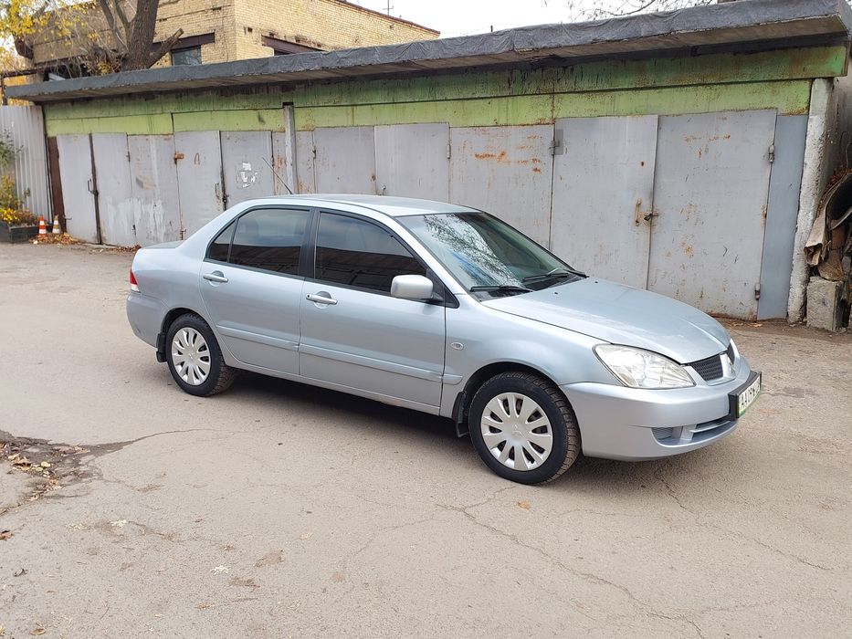 Продам Mitsubishi lancer 9 один хозяин с ГБО