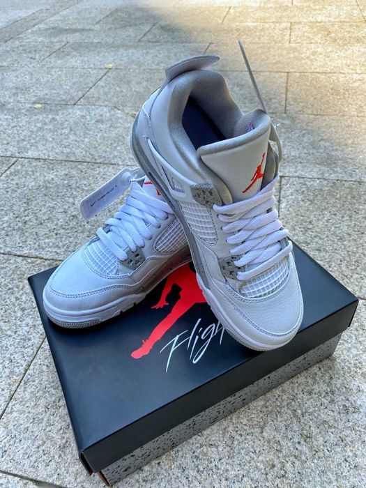 Buty meskie Mokasyny Jordan_4_Retro_Tech_White_Oreo_R.39