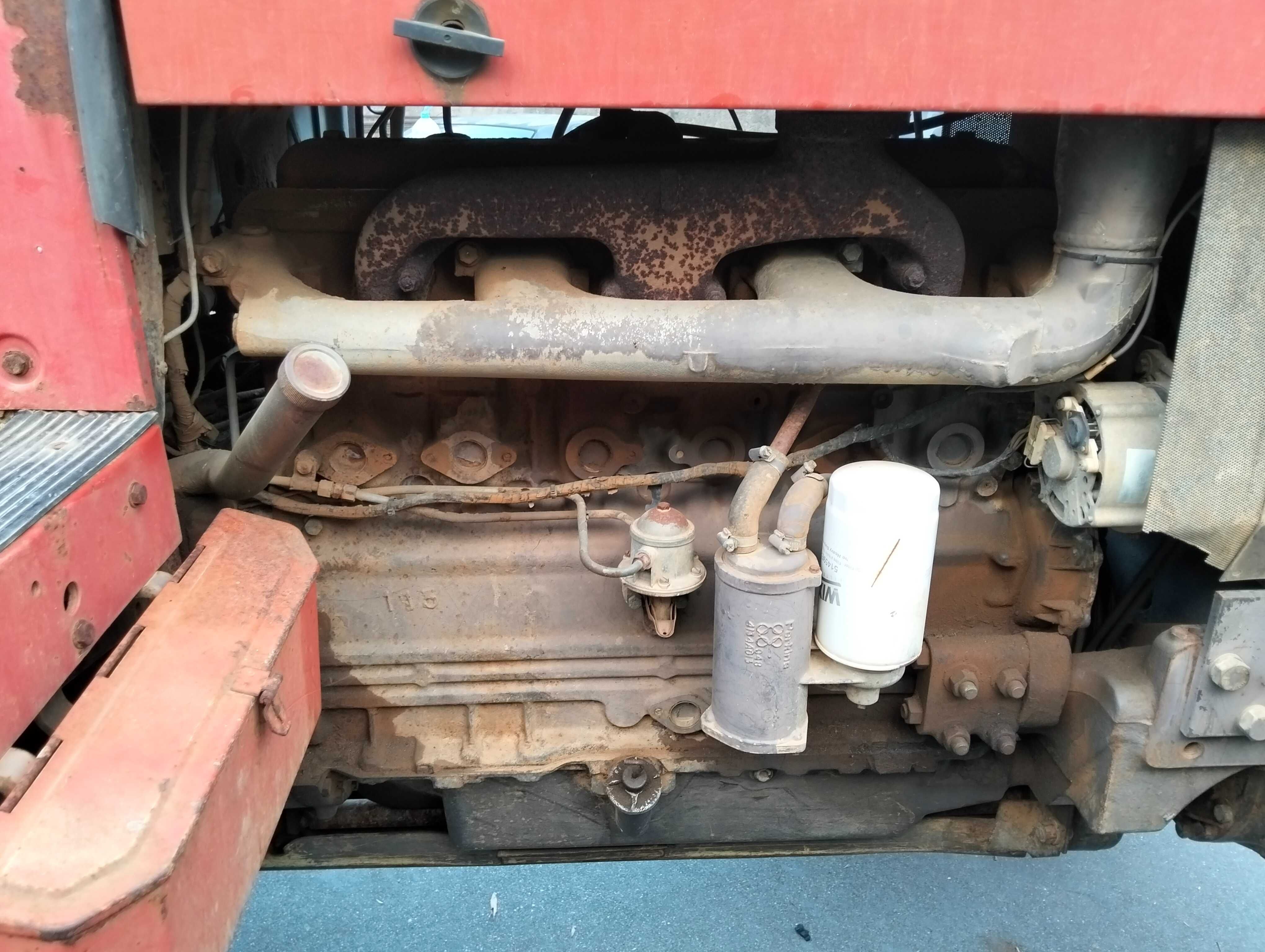 Trator Massey Ferguson 699