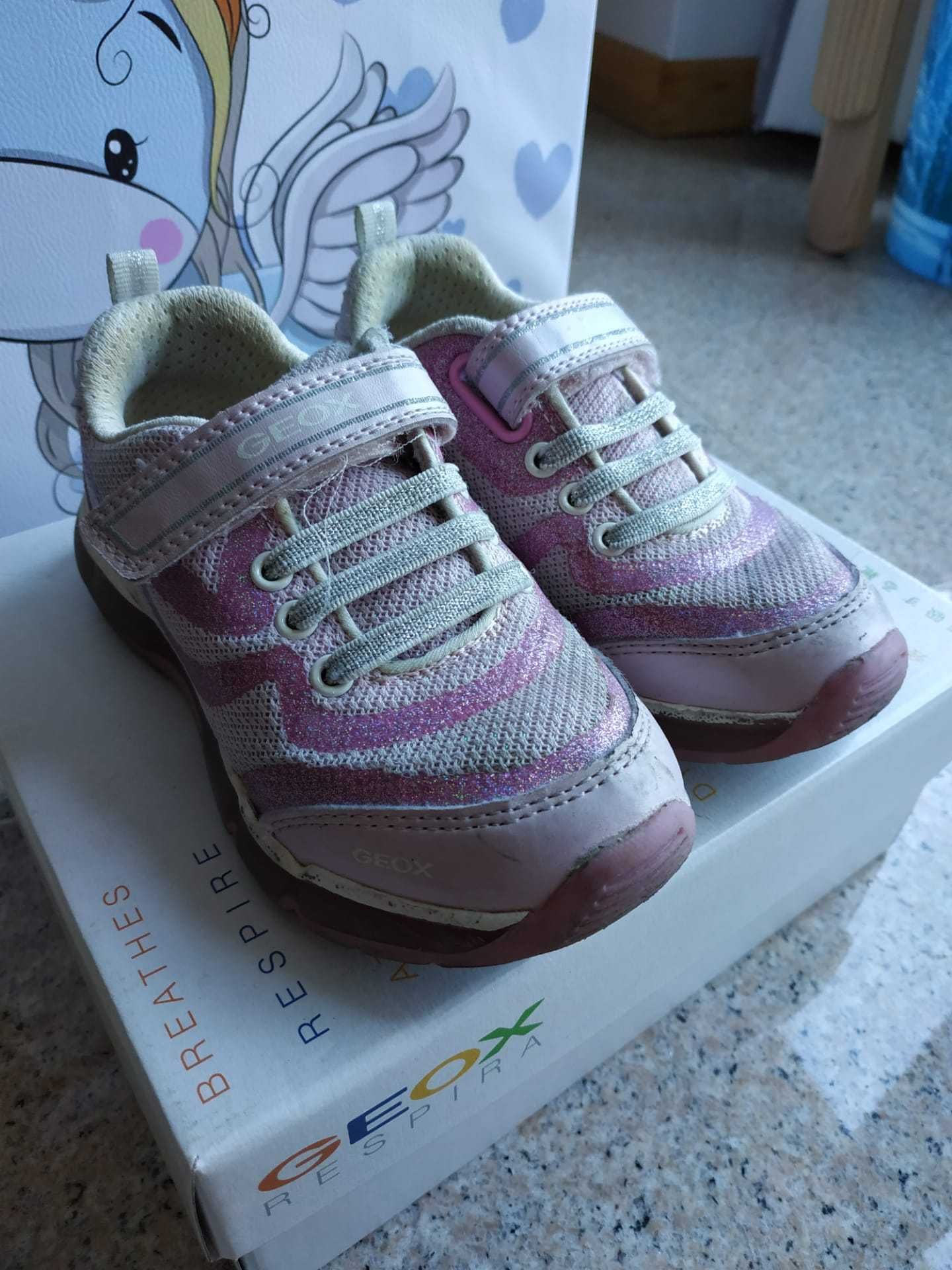 Tenis/sapatilhas GEOX (menina) tamanho 26 com luzes (usados)