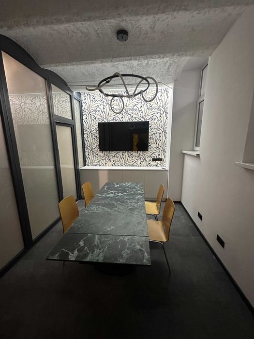 Оренда приміщення на вул. Басейна 12, площа 650