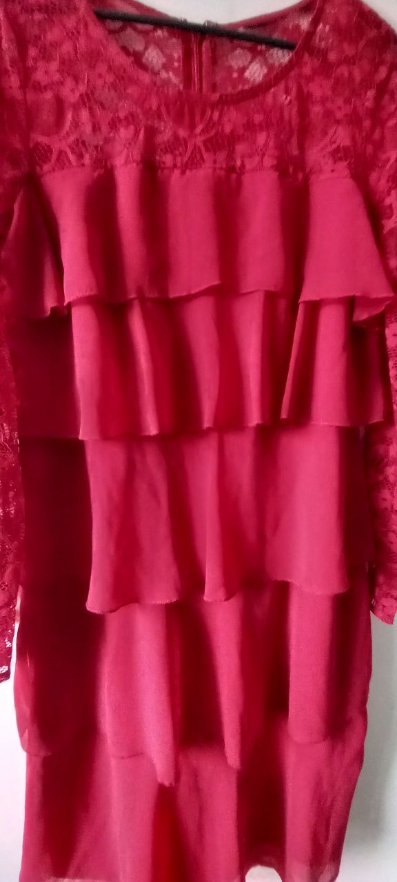 czerwona sukienka z koronką M na zamek komunia wesele