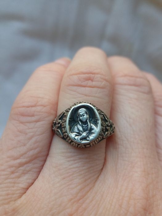 Продам серебряные печатки Пресвятая Богородица