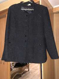 Женский пиджак черного цвета на подкладке