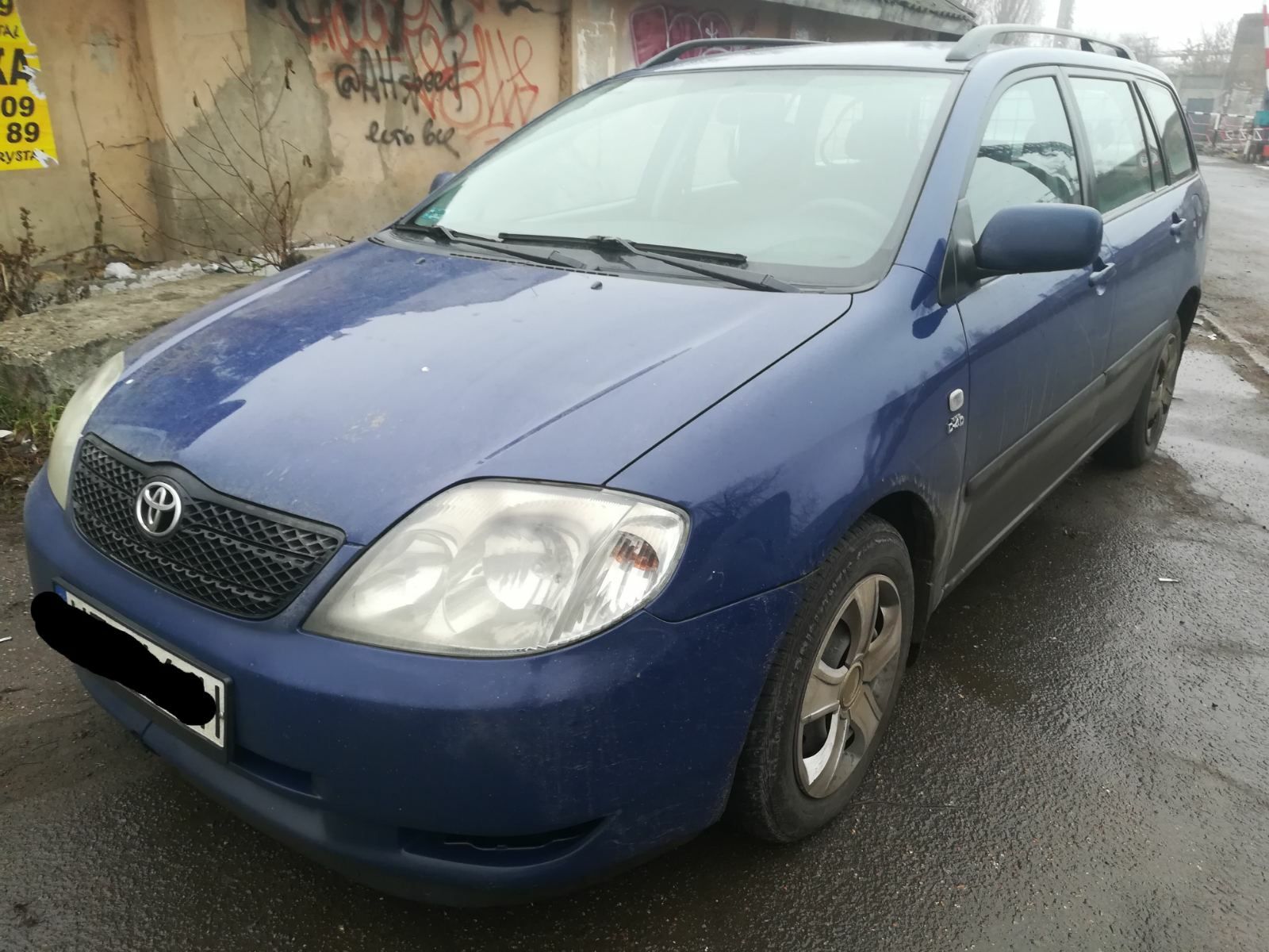 Продам на запчасти Toyota Corolla 2004