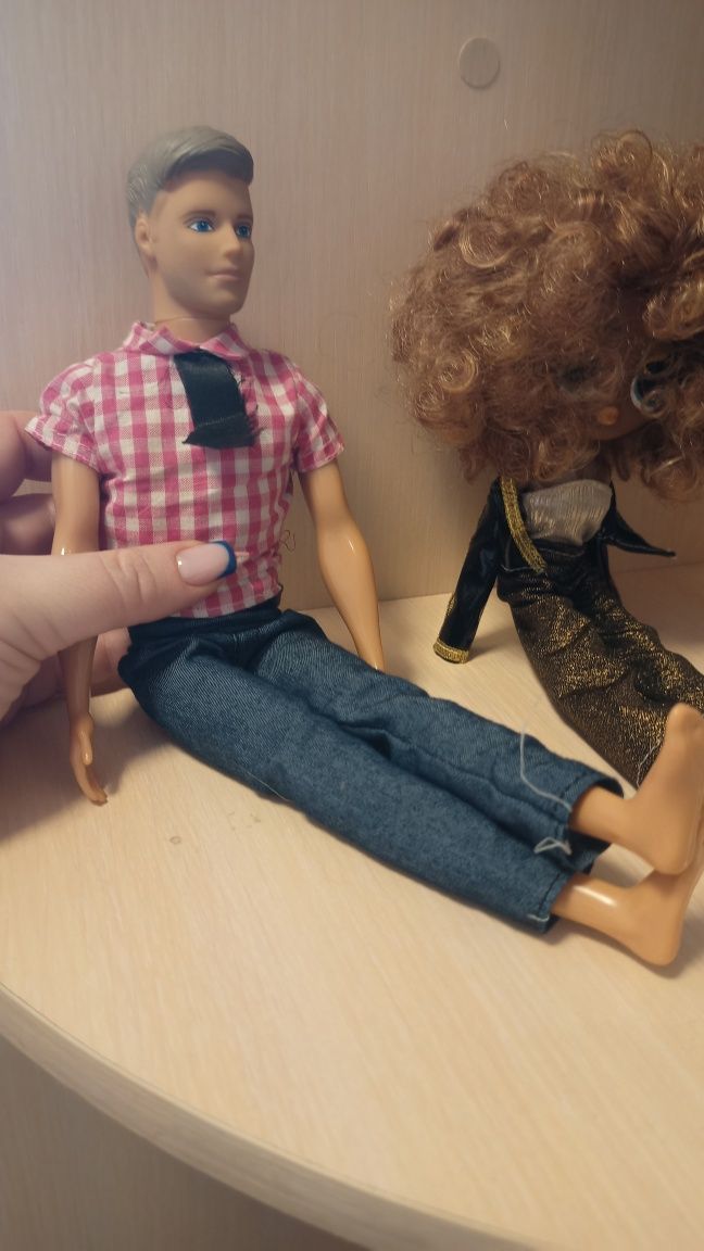 Продам кукол ( мальчик и девочка)