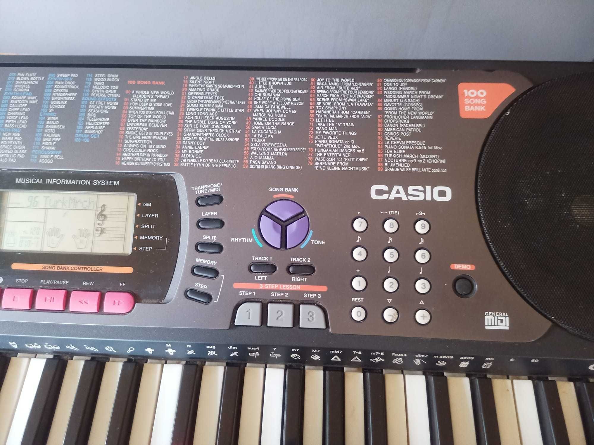 Keyboard CASIO CTK-220L podświetlane klawisze 3 stopniowa nauka grania