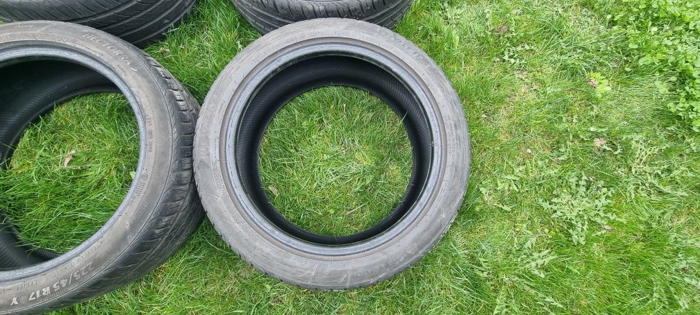 Opony letnie 225/45 R17