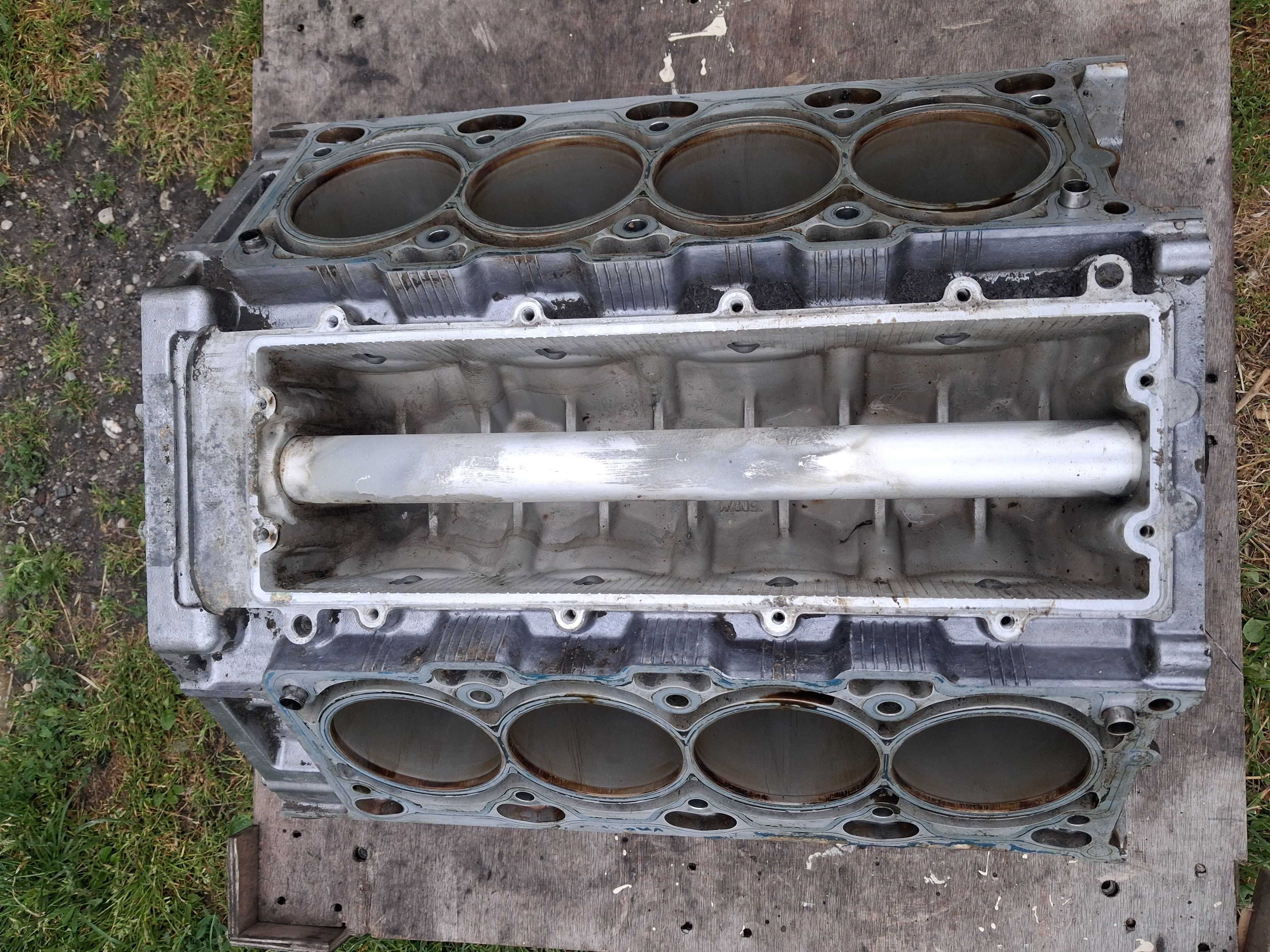 Blok Silnika N62 V8 BMW E53 E60 E63 E65 Uszkodzony