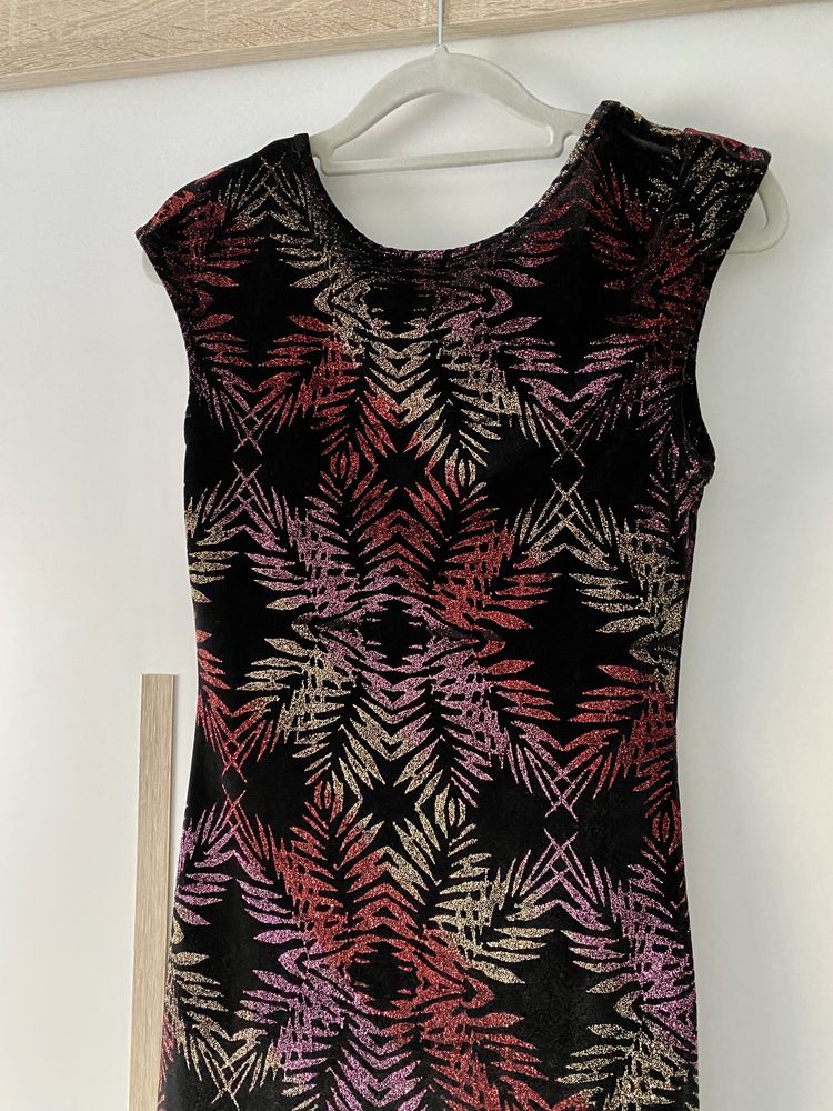 Elegancka błyszcząca czarna sukienka brokatem midi 36 S Topshop