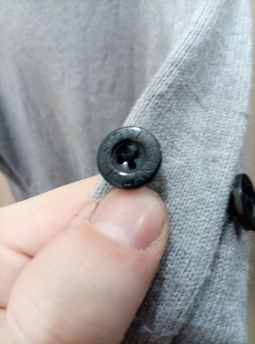 Продаю Свитер Stone island