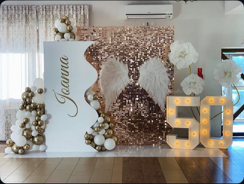 Dekoracje ścianki balonowe