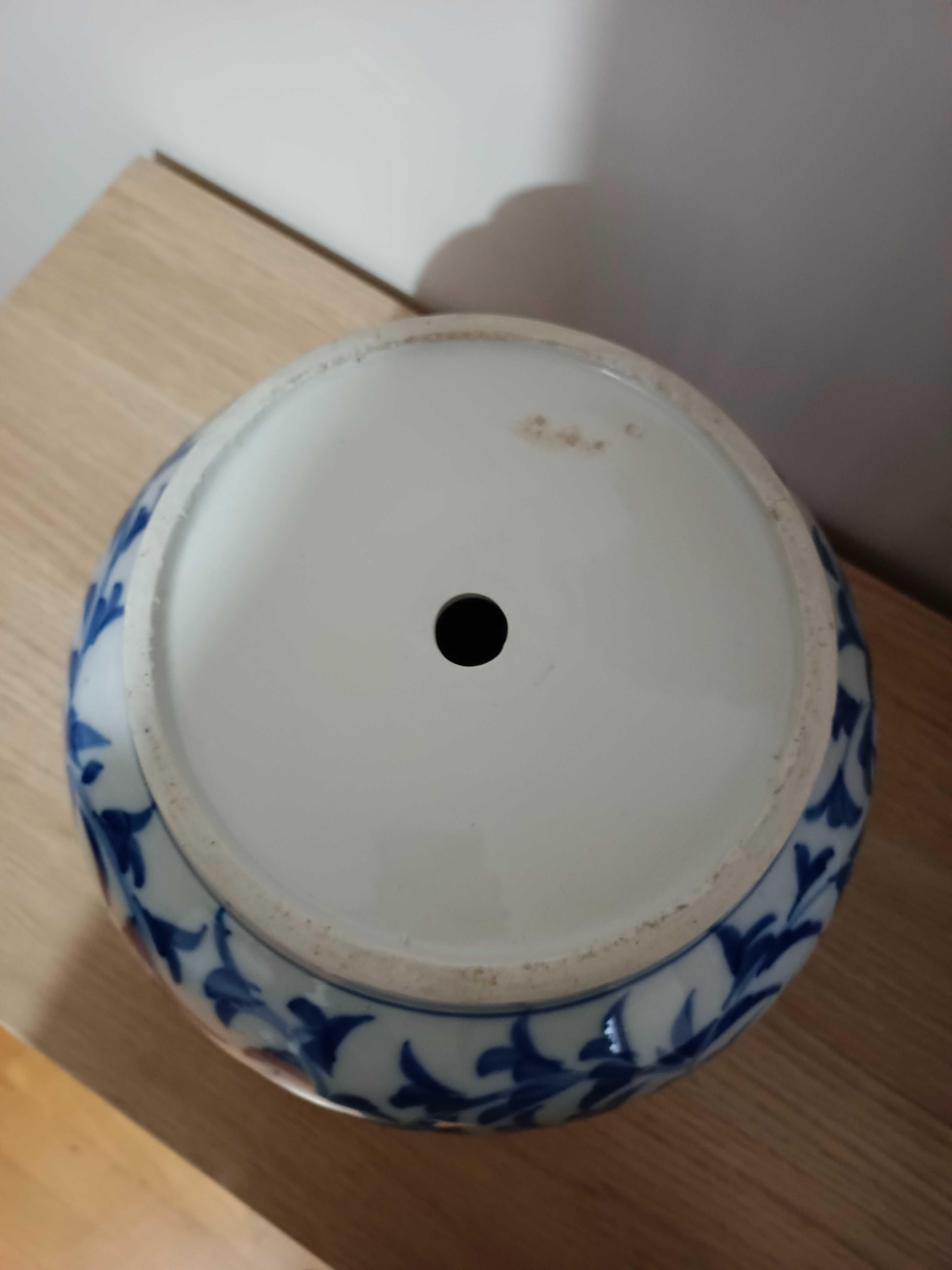 Vaso Cachepot "vintage", em porcelana chinesa pintada à mão