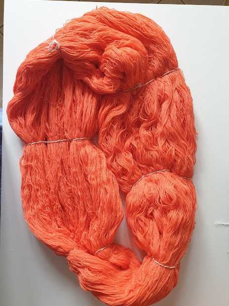 Pomarańczowa wełna merino typu lace 320 gram