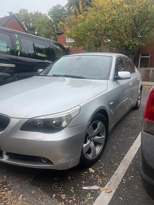 BMW E60 z małym przebiegiem i niską ceną - anglik.