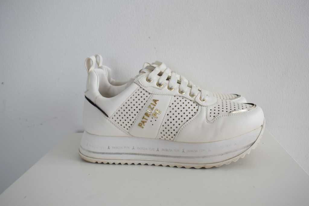 Patrizia Pepe Sneakersy buty 38 sneakersy białe na platformie
