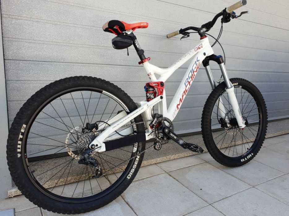 Vendo bicicleta Downhill Rock Machine Whizz