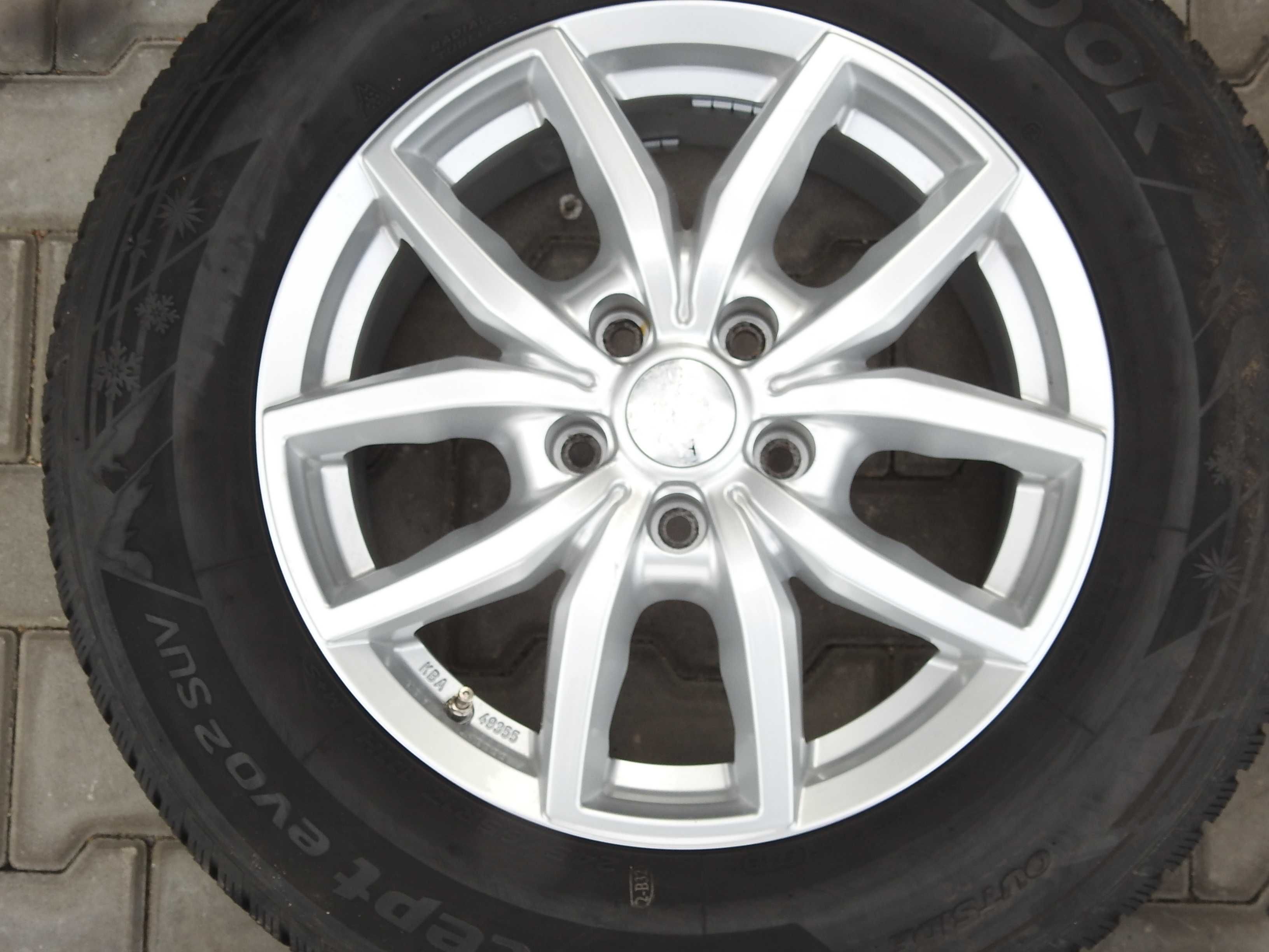 4x Alufelgi 17'' 5x120 7,5J ET 50 Dezent piasta 65,1 VW T5 T6