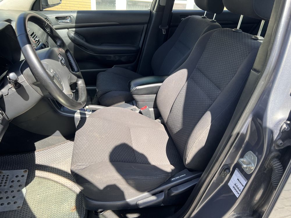 Toyota Avensis 2.0 Акпп газ/бенз