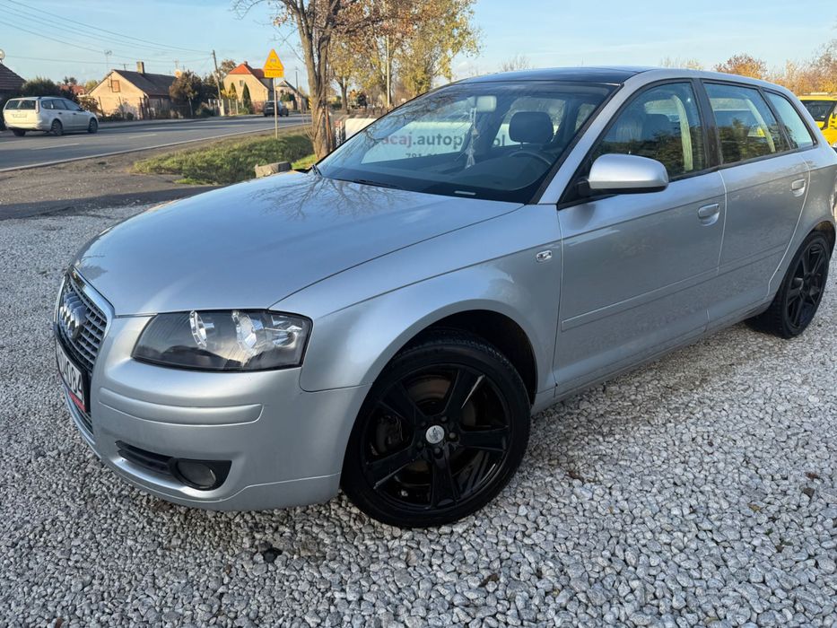 AUDI A 3 8P Automat 200ps Panoramadach+szyberdach Alu