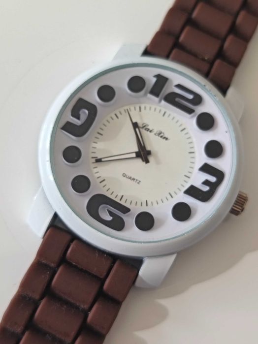 Relógio de Pulso Lai Din de Quartzo (Branco e Preto)