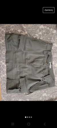 Mini krótka jeansowa spódniczka z kieszeniami