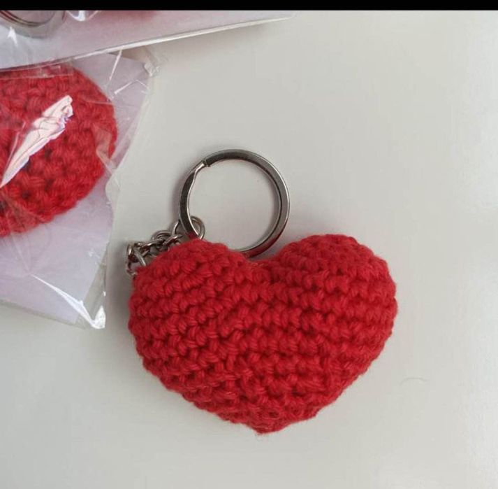 Coração em crochet  - porta-chaves