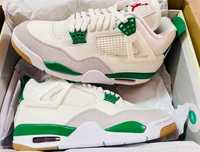 Jordan 4 Retro SB Pine Green 37.5