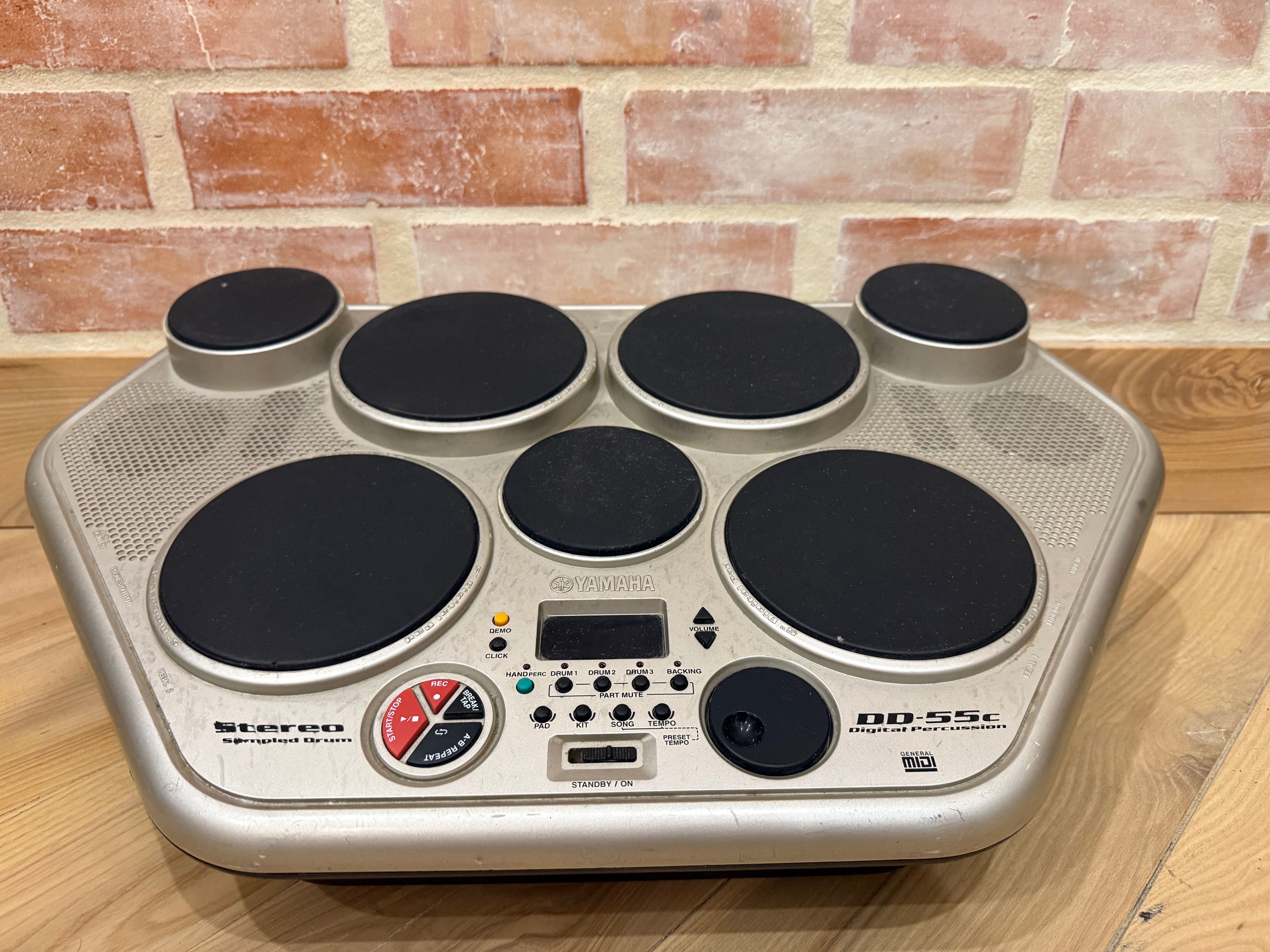 Продам електронну барабанну установку Yamaha DD-55C Digital Percussion