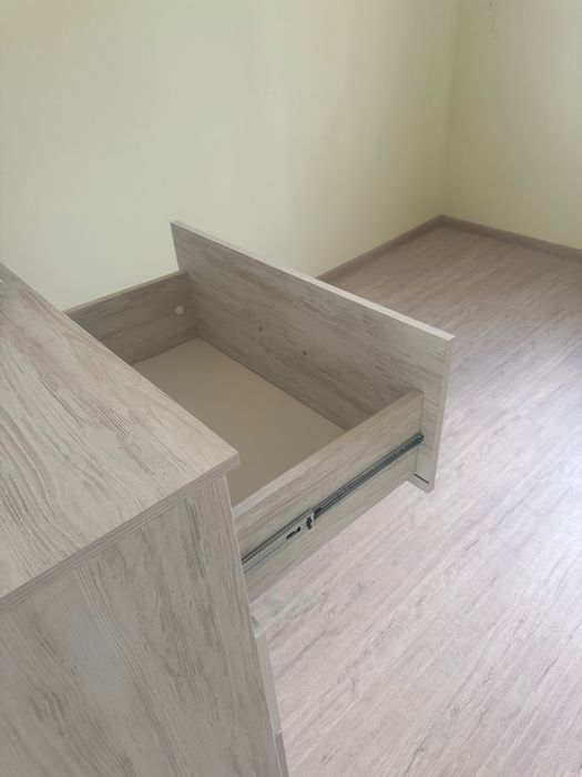 Комод білий великий