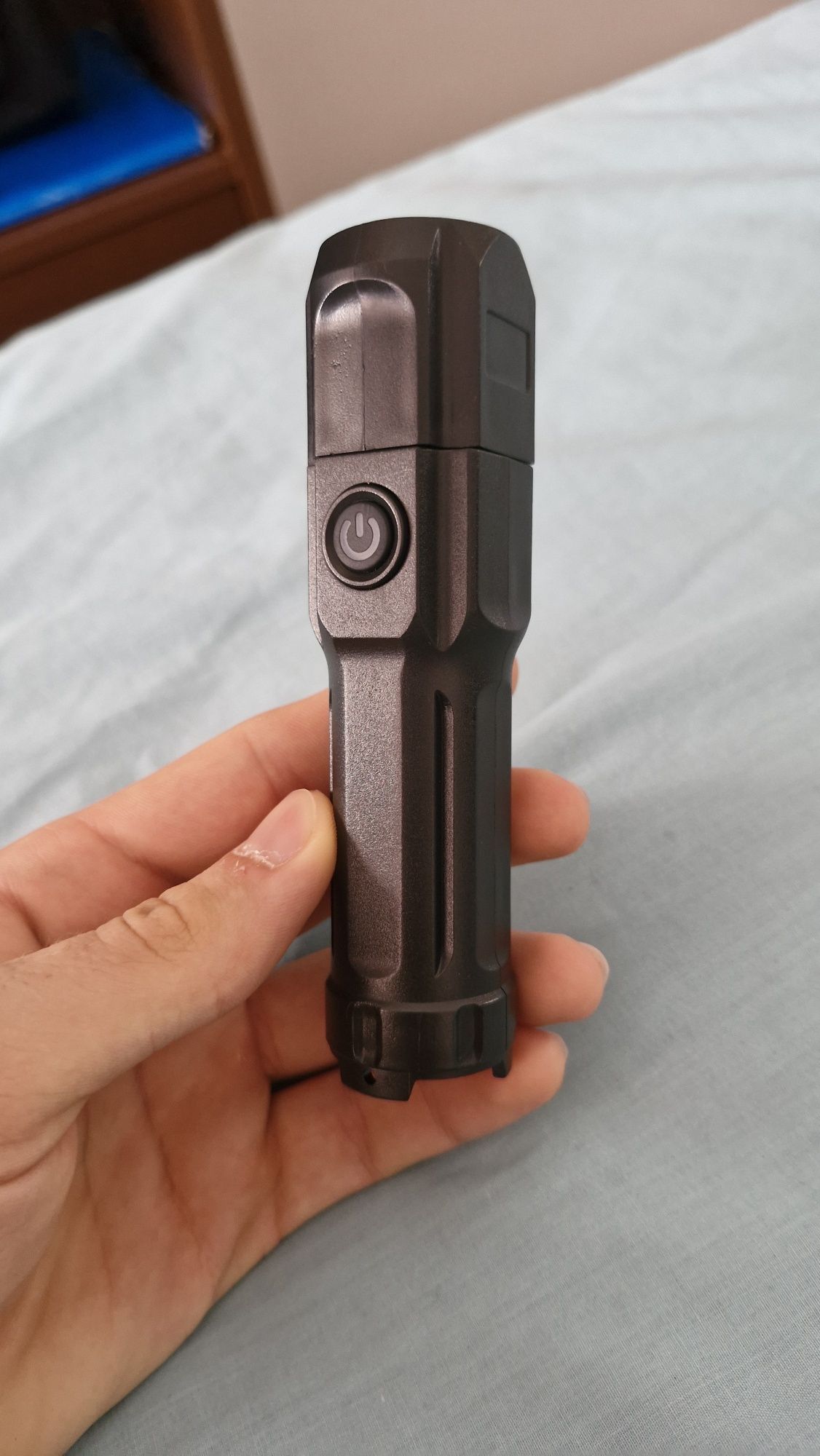 Lanterna de micro-USB