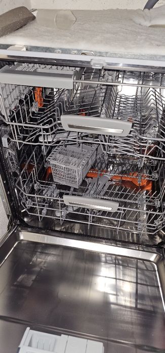 Máquina lavar loiça encastre HOTPOINT