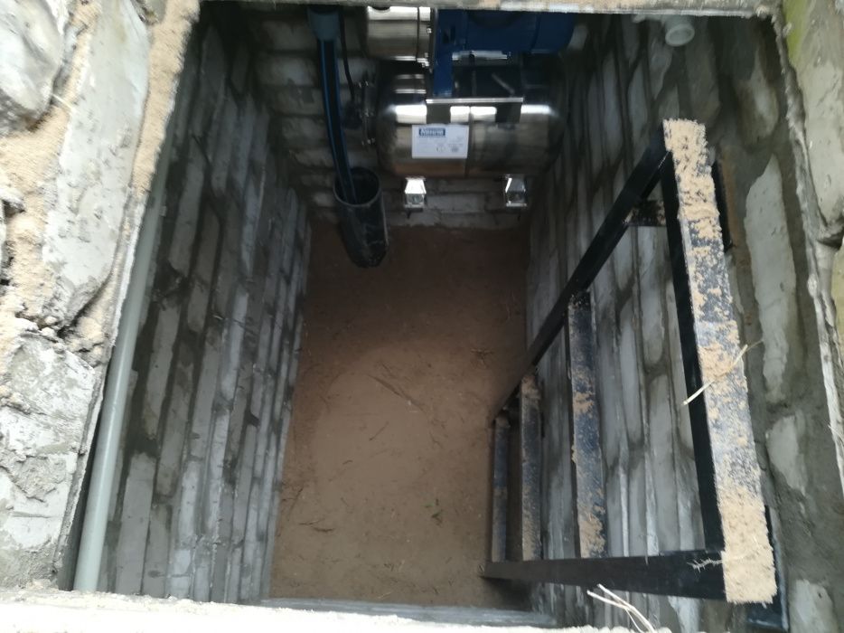 Буріння скважин на воду, під геоконтури, сваі, під ключ.Є генератор.