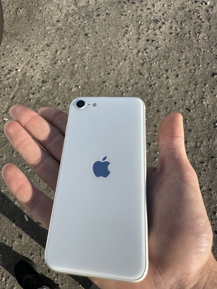 IPhone SE 2 2020 Neverlock Белый