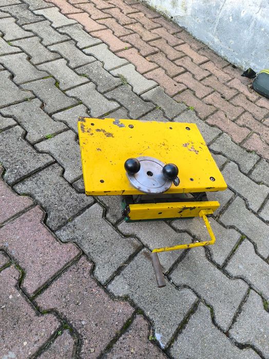 Piła Grubościowa  Polska