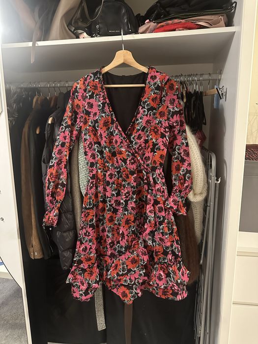 Zwiewna sukienka kwiaty