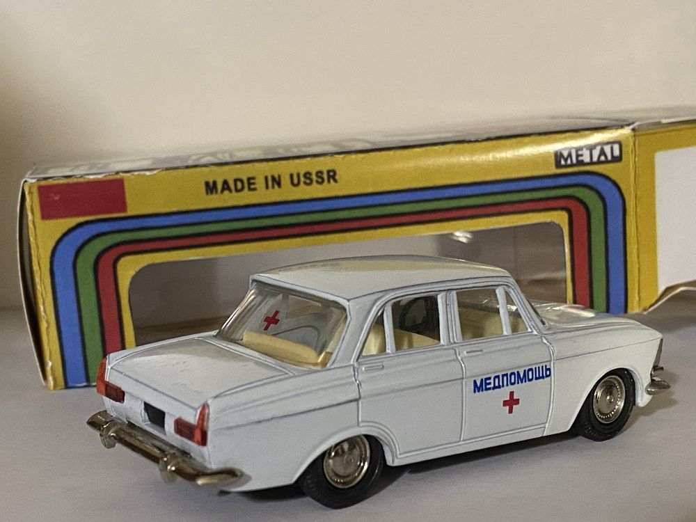 Модель 1:43 ссср Москвич 408 Медпомощь номерной А1