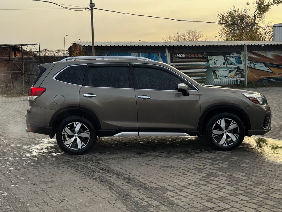 Авто subaru forester 2.5 бенз torring