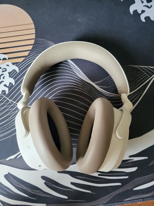 Sennheiser Accentum Plus