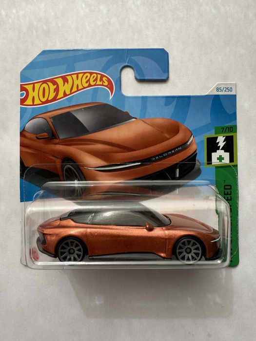 Nowy Hot Wheels DeLorean Alpha 5
