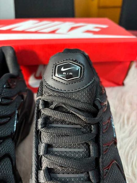 Nike_Air_Max_TN_Plus_Black Biegania / R.37.5