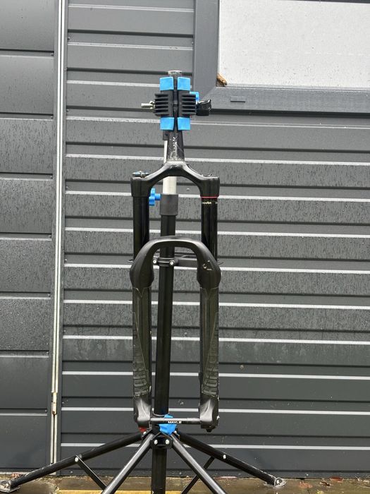 Amortyzator Rockshox Lyrik 160mm 27.5”