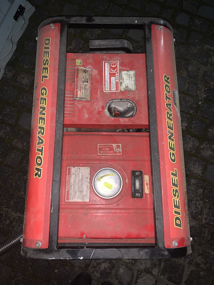 Дизельный генератор Kraftwele SDG7800 3F ATS  с будкой