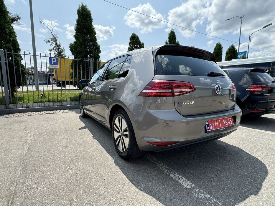 Volkswagen e golf 2015 года пробег 115 тыс dinaudio