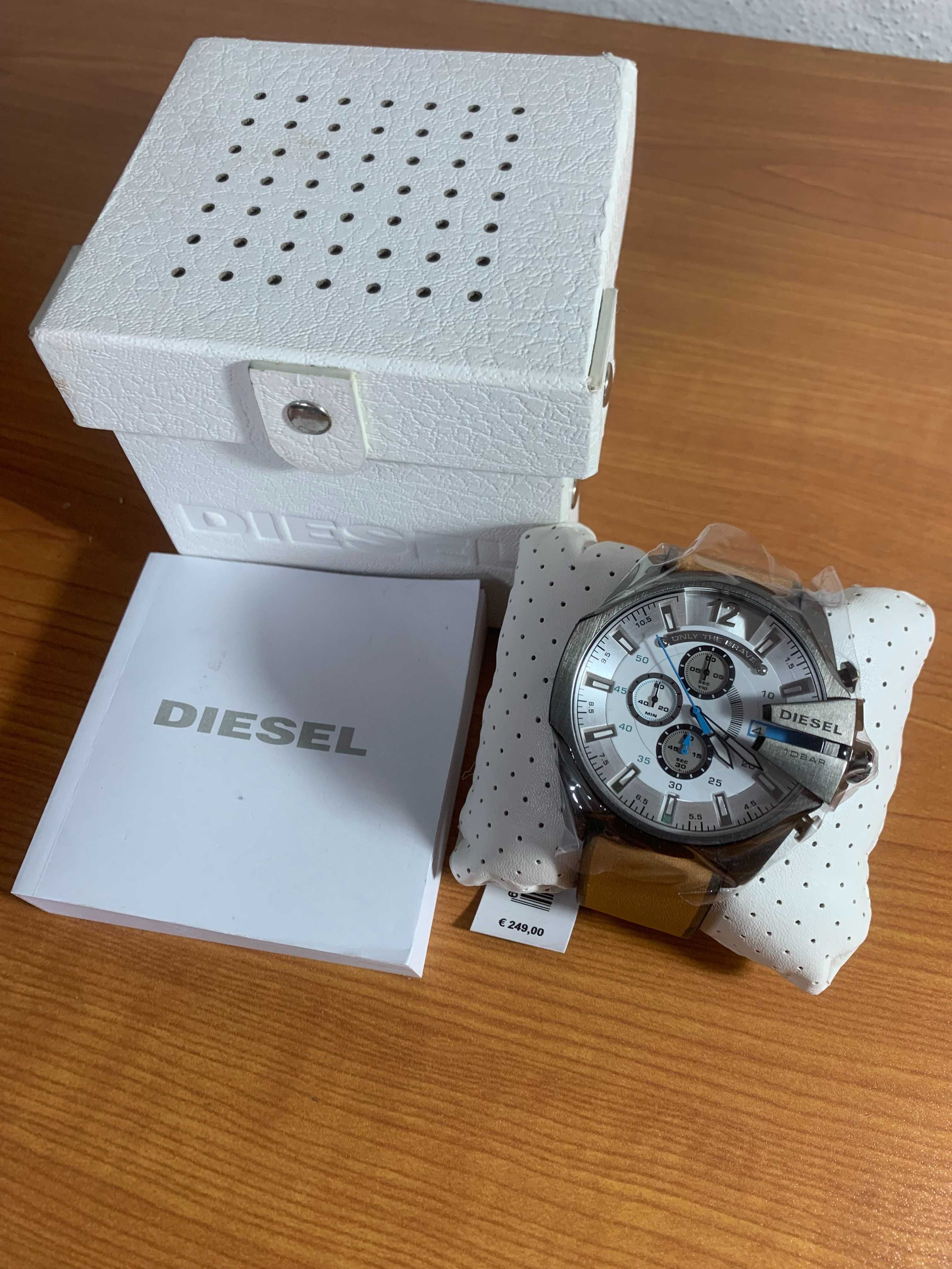Relógio Diesel Castanho & Branco