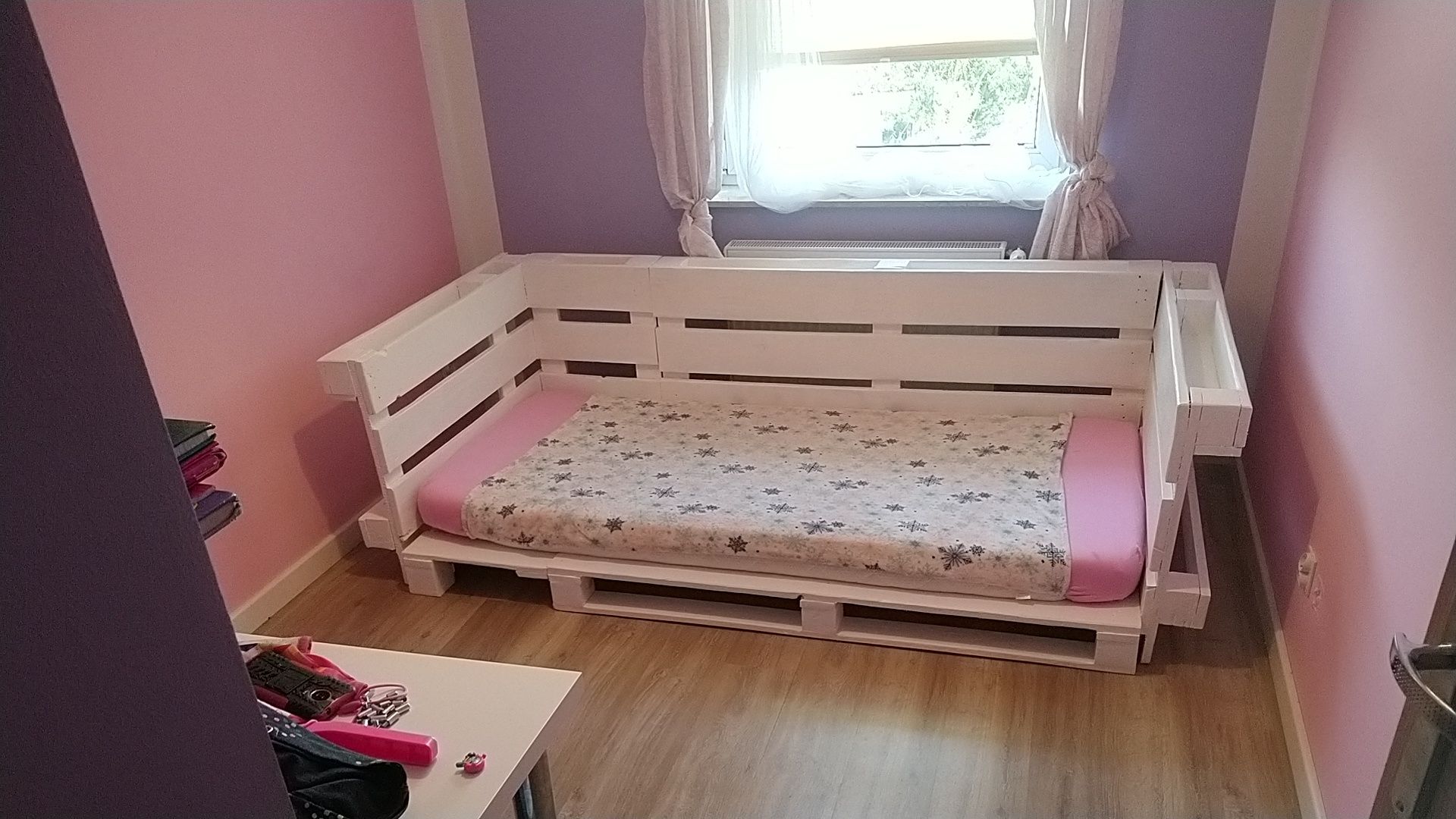Łóżko z palet 90x200
