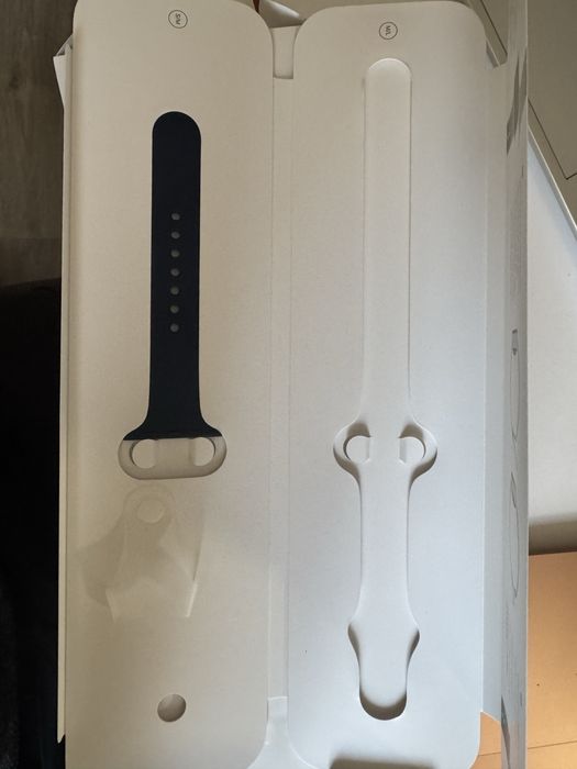 Продам apple watch 6 із 44 мм в суперстані