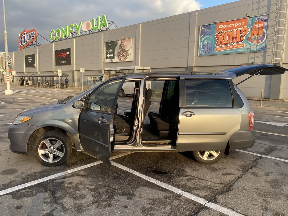 Продам власне авто Mazda MPV 2.0 дизель 2004 р.в.